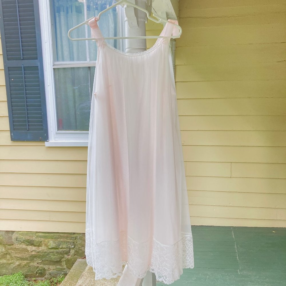 Vintage Blush Pink Babydoll Nightgown w Satin Ribbon Straps